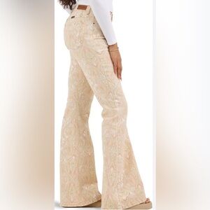 New Wrangler Women’s Cream Paisley Flare Pants